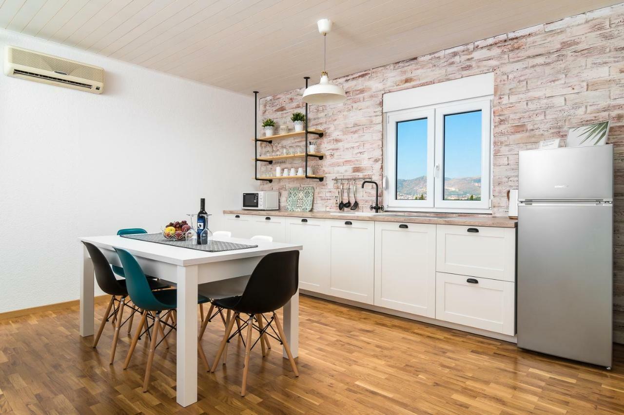 Apartman Regius White Trogir Bagian luar foto